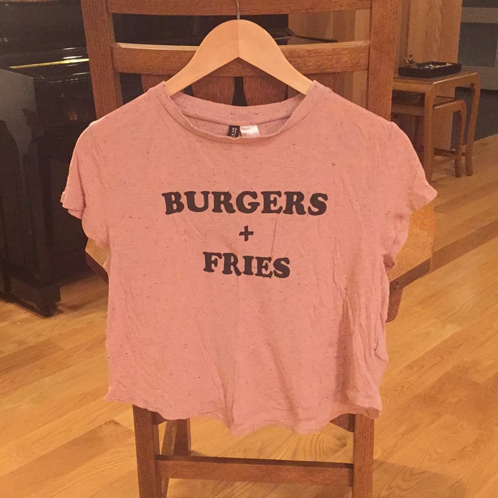 Divided pink t-shirt